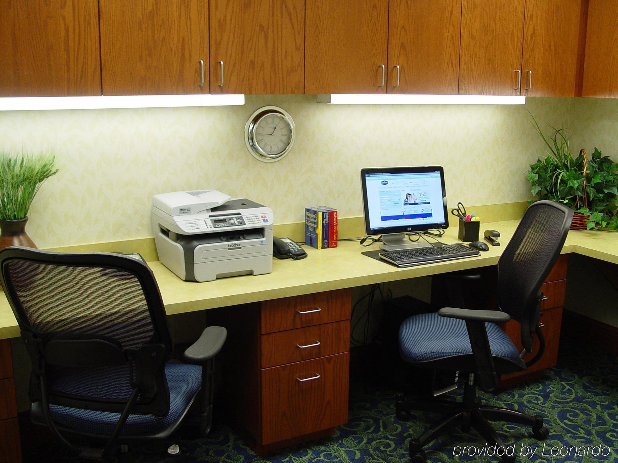 Hampton Inn Harrisonburg South Удобства фото