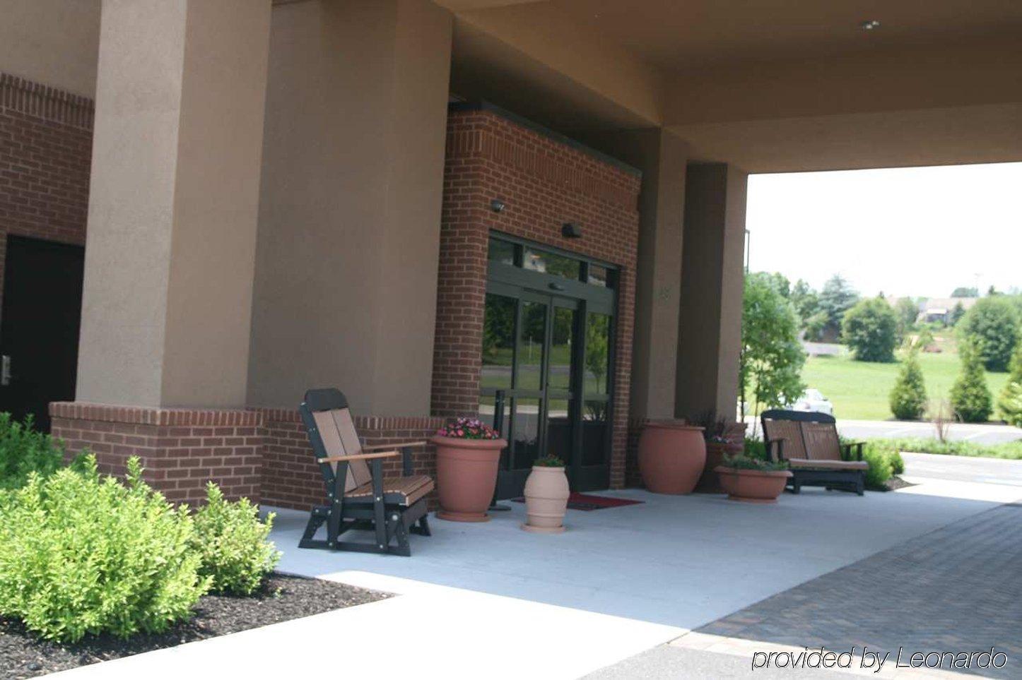 Hampton Inn Harrisonburg South Экстерьер фото
