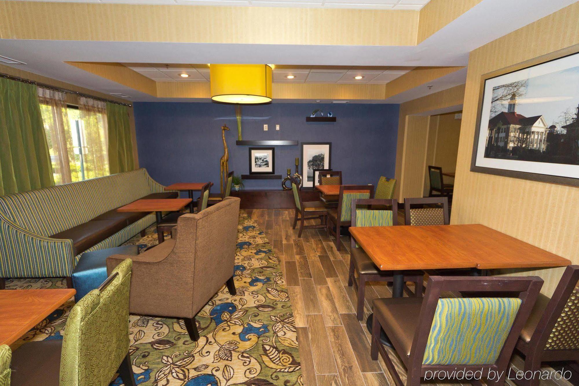 Hampton Inn Harrisonburg South Экстерьер фото